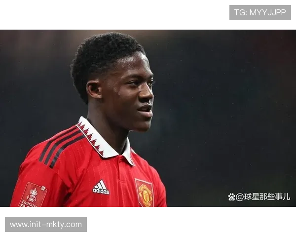 曼联名宿斯科尔斯公开支持阿森纳夺冠，坦言“讨厌曼城”。